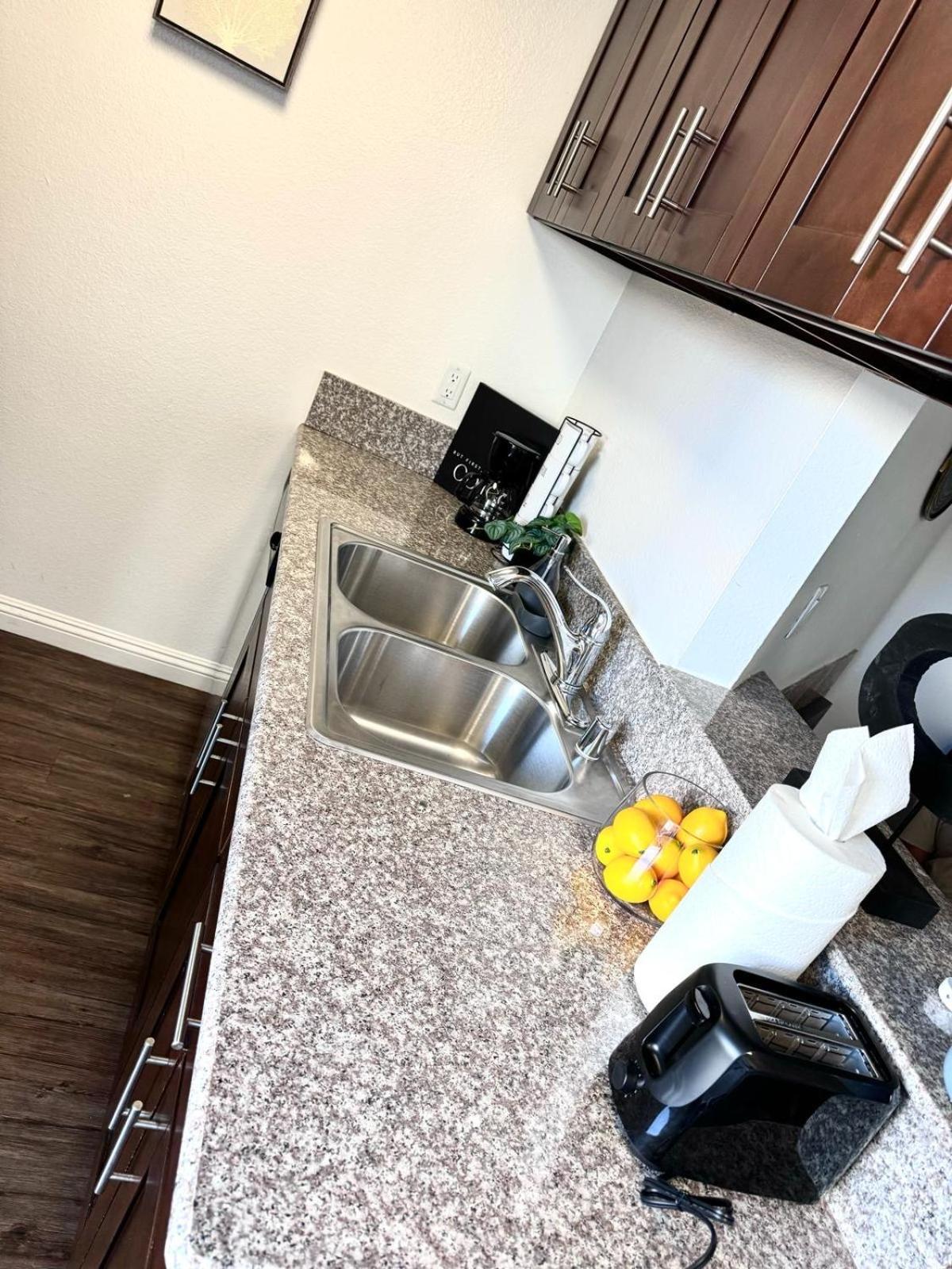 Amazing Universal Loft Free Parking Apartment Los Angeles